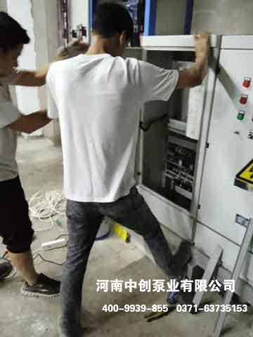 河南省郑州市经开区十三大街调换变频控制柜；