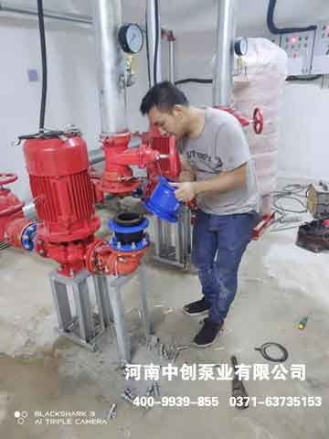 河南省濮阳市清丰县风电场调试消防泵及控制柜巡检柜，水泵试机试水工作；